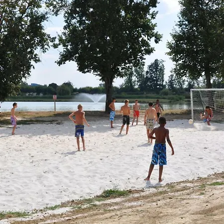 Üdülőpark Le Plech